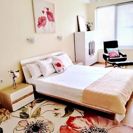Apartmán In The Heart Of Burgas City
